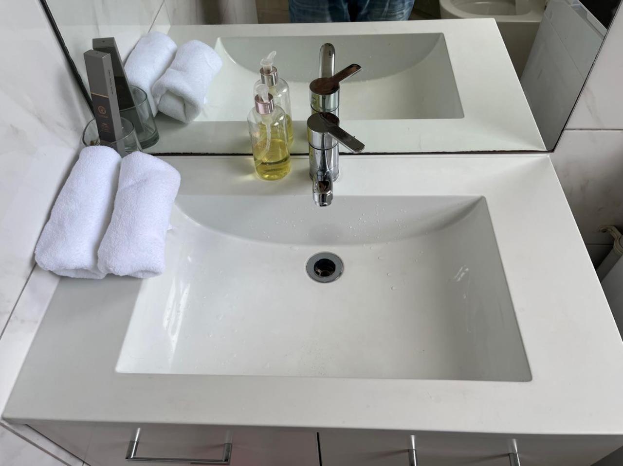 Totara Vale, Free Coffee, Parking And Wifi, Near Glenfield Mall And Highway 18,1 Auckland Esterno foto